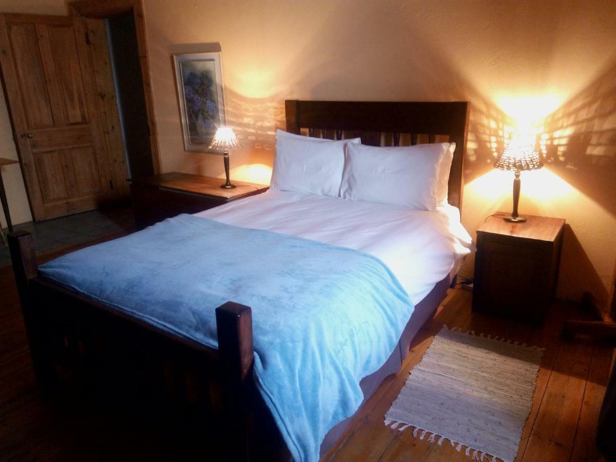 Calvinia Guesthouse Bagian luar foto